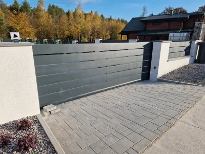 Hliníkové posuvné brány